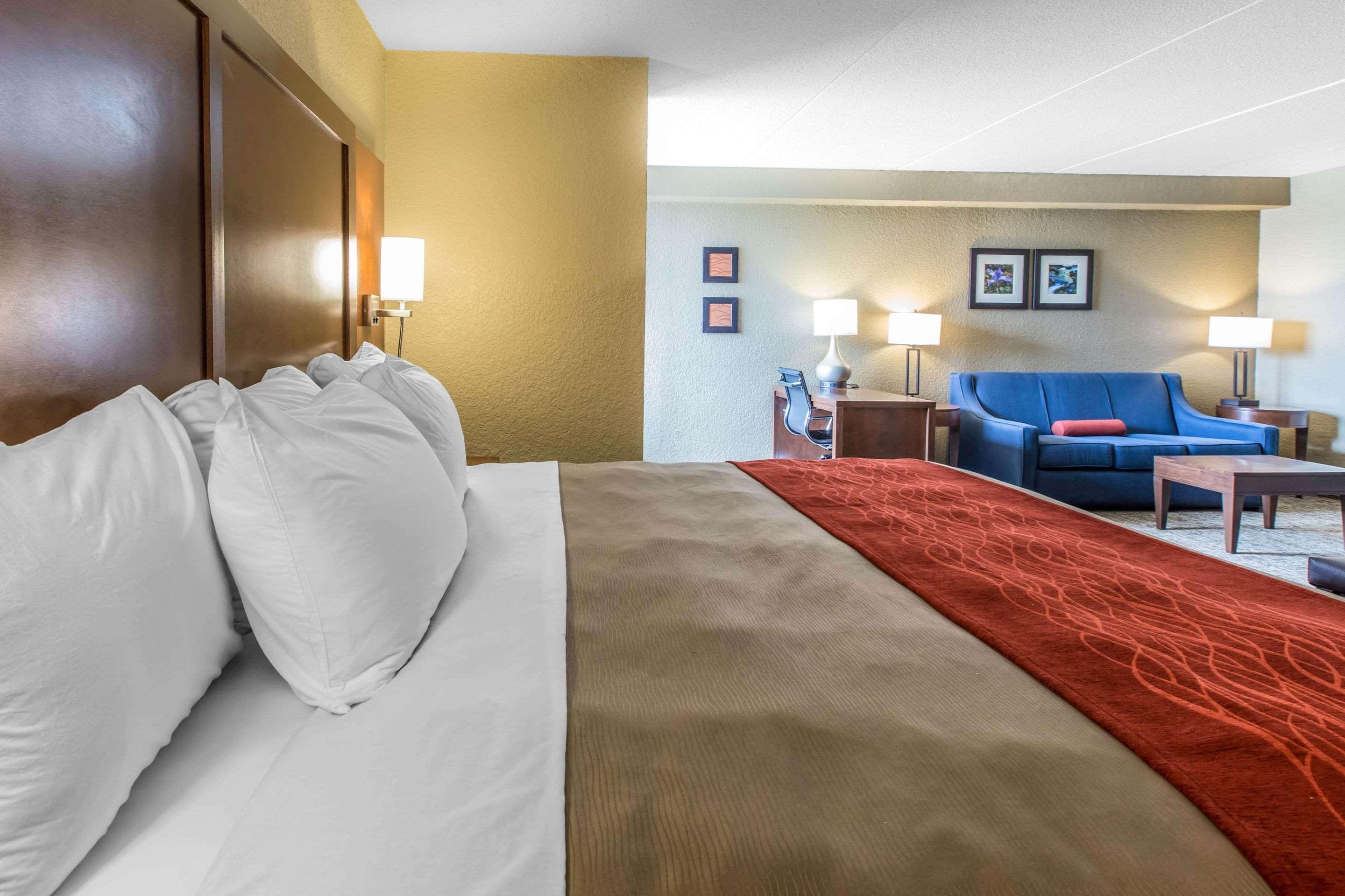 Comfort Inn & Suites Knoxville West Экстерьер фото