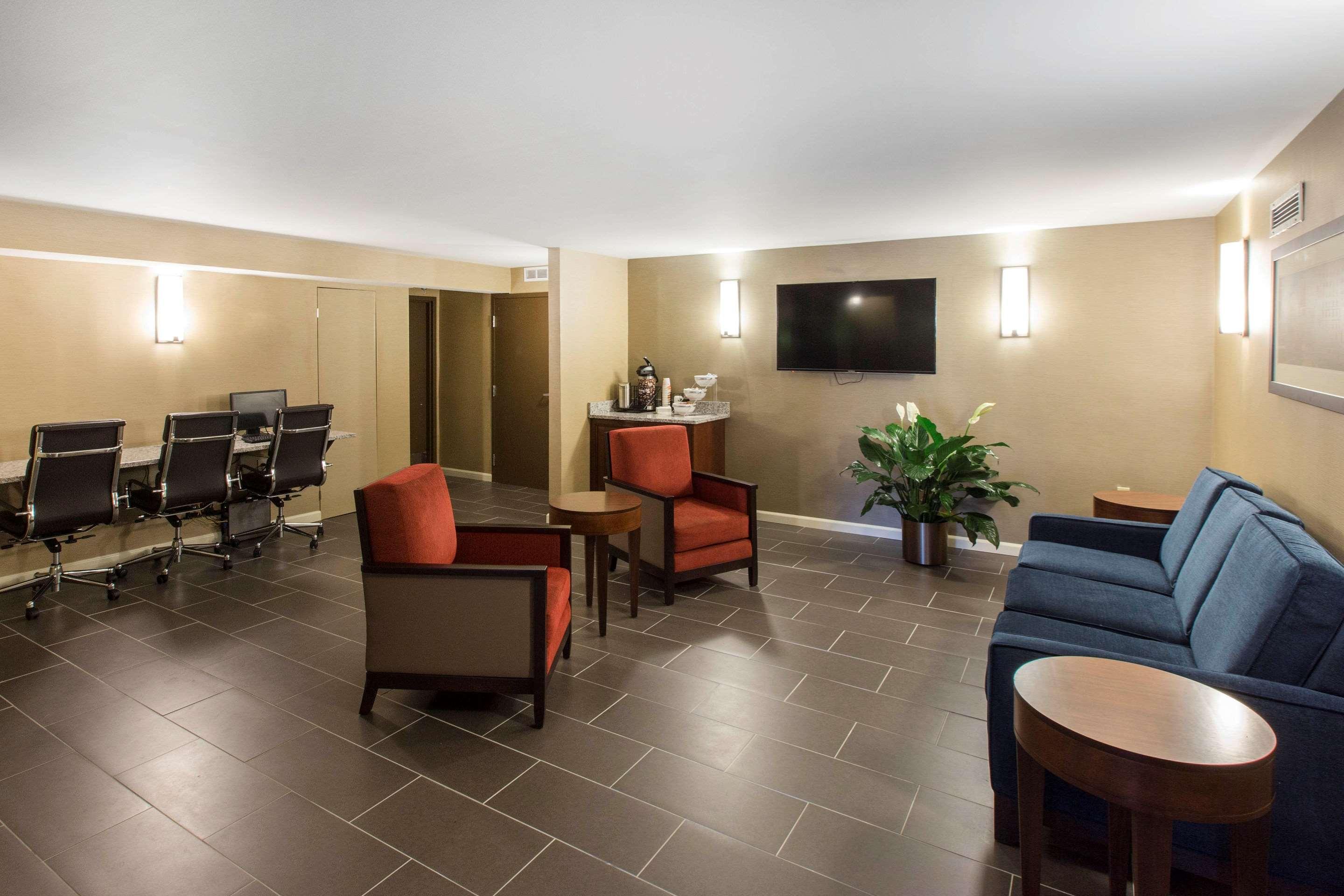 Comfort Inn & Suites Knoxville West Экстерьер фото